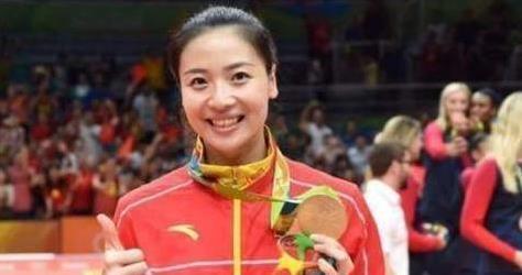 她是一家公, 证明, 篇章 她是一家公, 证明, 篇章